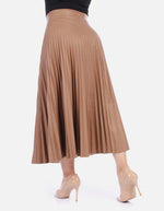 Falda midi plisada con caída fluida