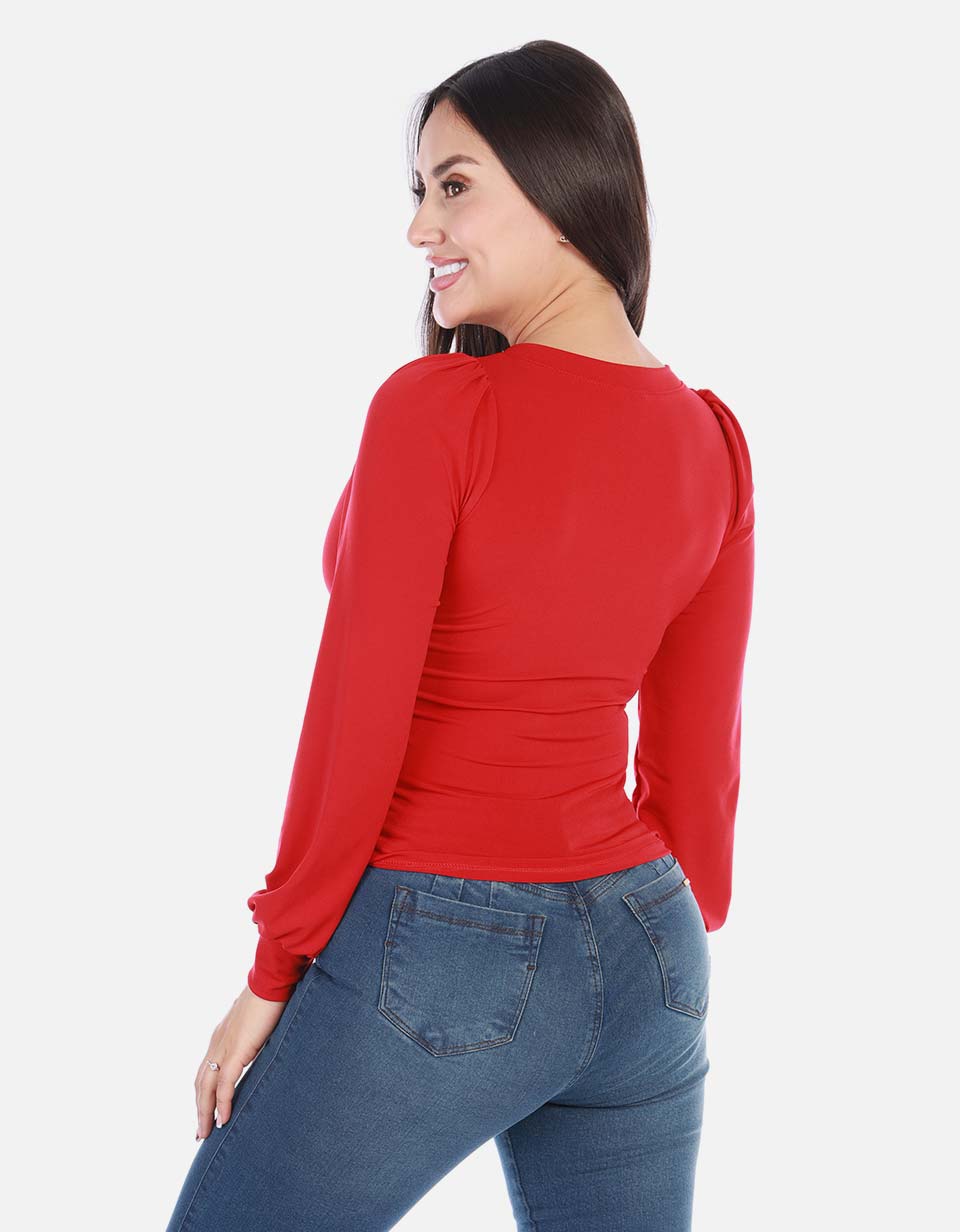 Blusa manga larga con diseño ajustado
