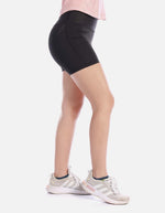 Short Mujer con Estilo deportivo y ligero